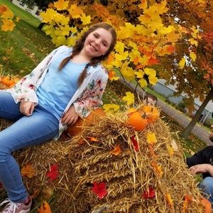 Meet your Posher, Naomi